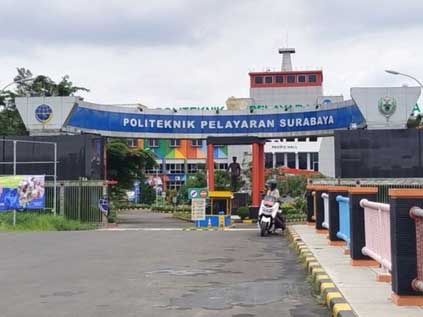 dekat politeknik pelayaran surabaya